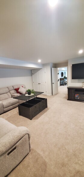 Master Bedroom Living Space - 225 Brafferton Blvd