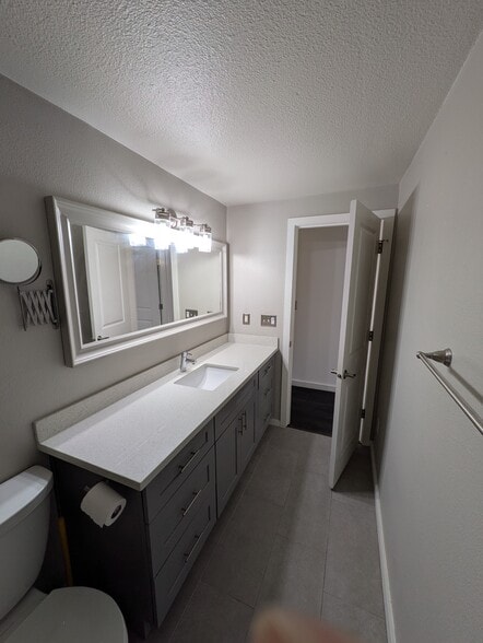 Building Photo - 3420 15th Ave W