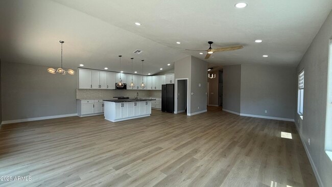 Building Photo - 16222 S 34th Way