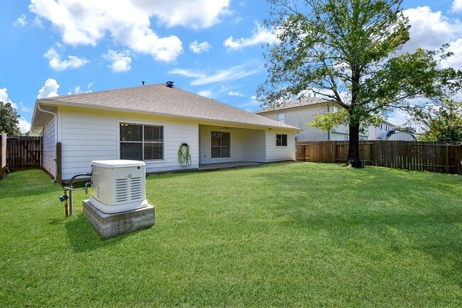 Building Photo - 835 Victoria Lakes Dr