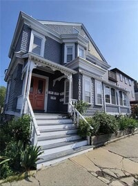 Building Photo - 12 Catherine St
