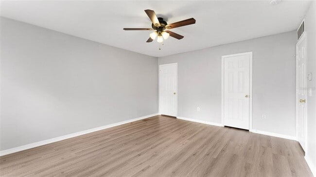 Building Photo - 9815 Ashburn Lake Dr