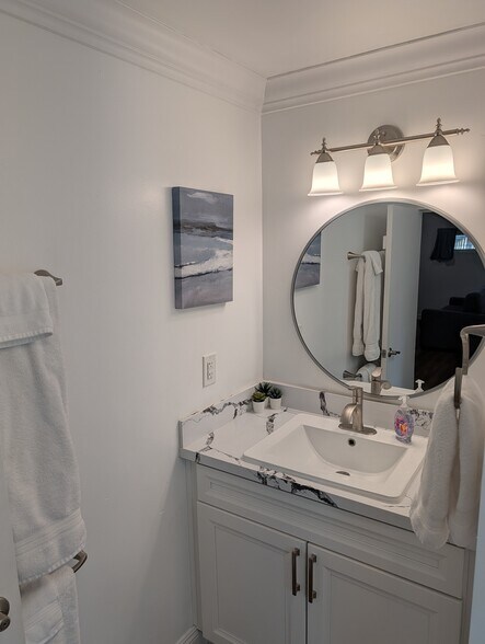 Building Photo - 10911 Sunray Pl