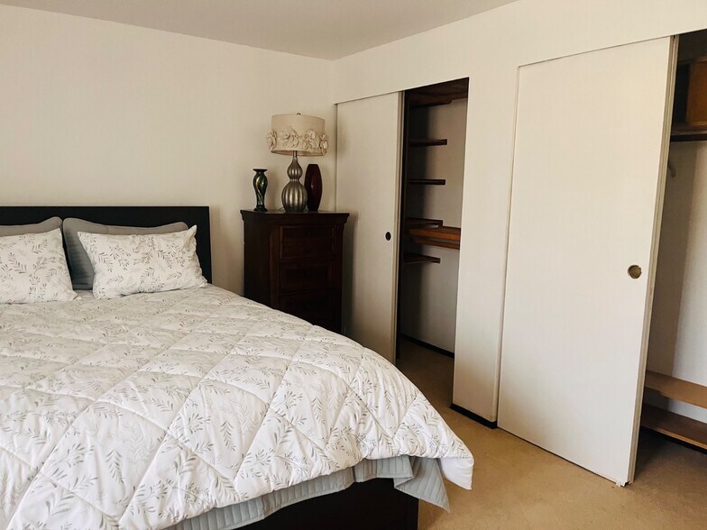 Building Photo - 13322 62nd Dr SE