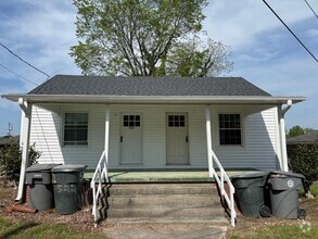 Building Photo - 1318
