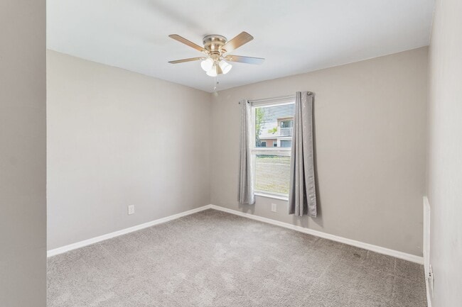 Building Photo - Spacious Duplex in SW Cape Coral