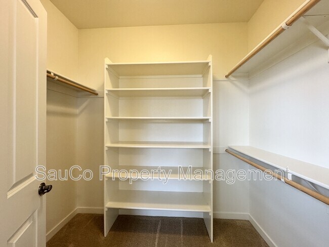 Building Photo - 16847 SW Tempest Way