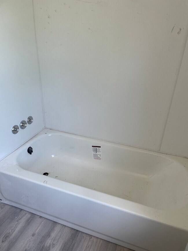 Building Photo - 849 W Hunter Run