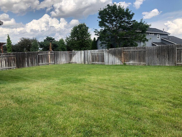 Building Photo - Available NOW! 3bed/2bath Home in Southeast Boise