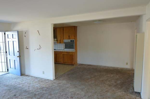 Building Photo - 218 Bradford Dr
