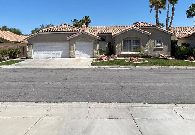 Primary Photo - 730 Altacrest Dr