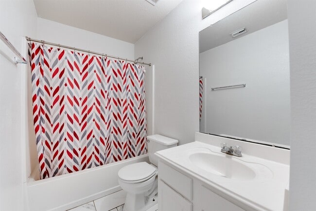 Building Photo - 8510 Village Hollow Ln