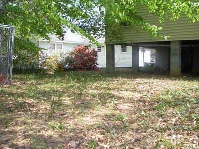 Building Photo - 1620 23rd Ave E