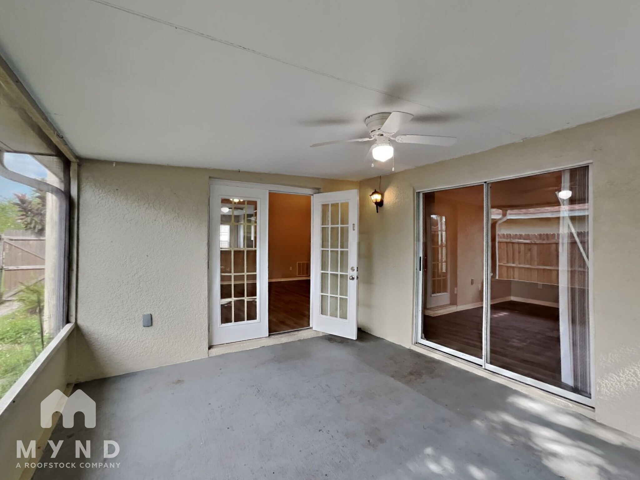 Building Photo - 4830 Fort Dodge St