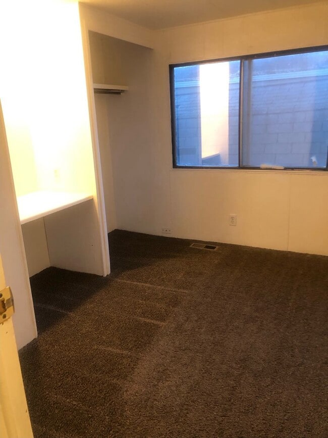 Building Photo - Welcome to the 3 Bedroom Mobile Home in Thornton! Located in the vibrant city of Denver, CO