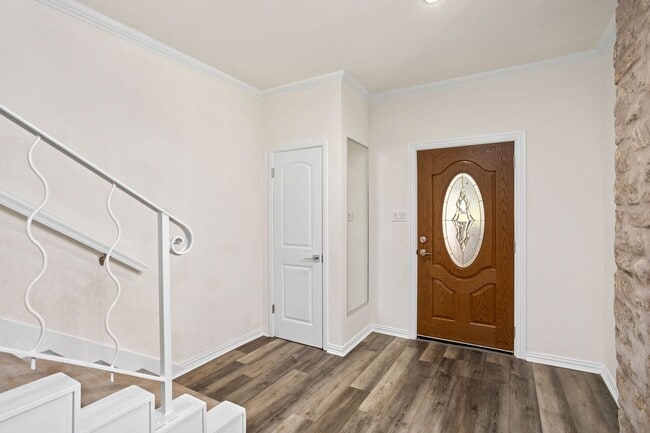 Building Photo - ALAMO HEIGHTS  |  TOWNHOME  |  REMODELED  ...