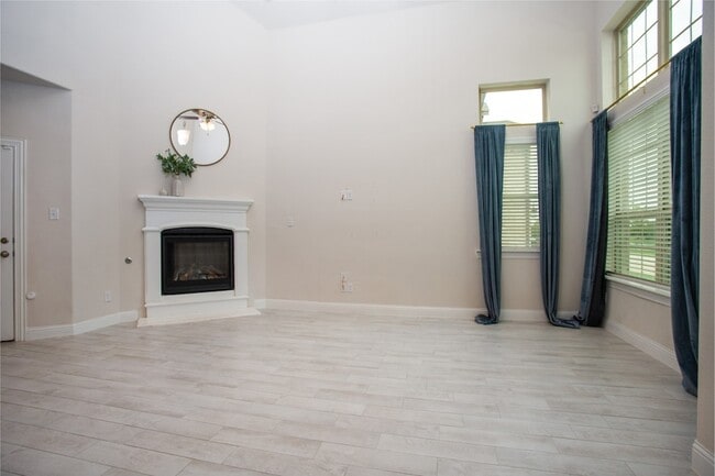 Building Photo - 1304 Wildflower Wy