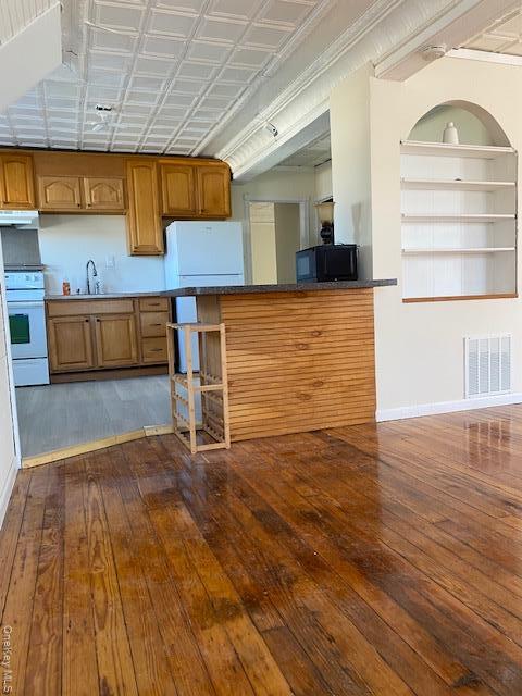 Building Photo - 103 Watkins Ave