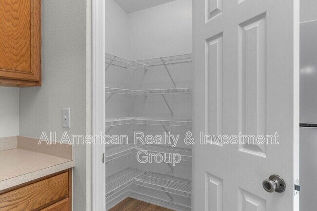 Building Photo - 147 Cabana Way