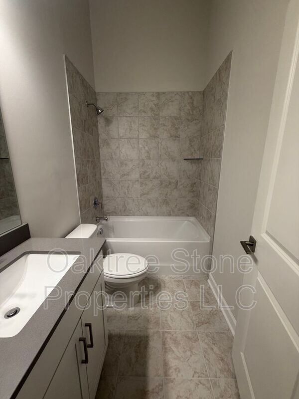 Building Photo - 1973 Hollywood Rd