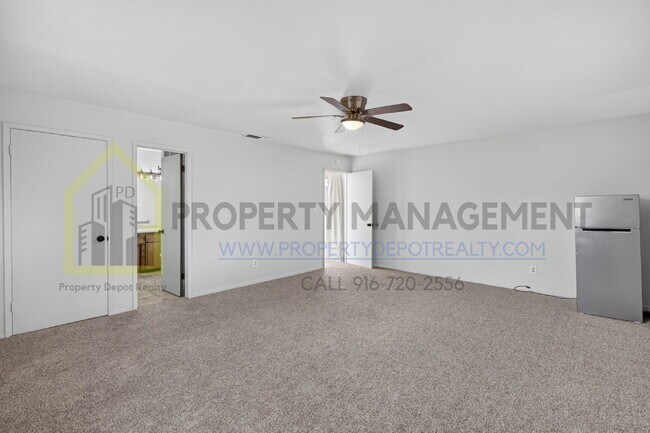 Building Photo - 9550 Colton Ave