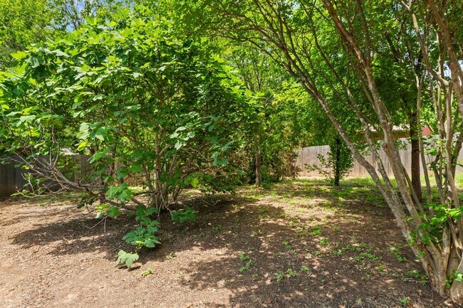 Building Photo - 4608 Acers Ln