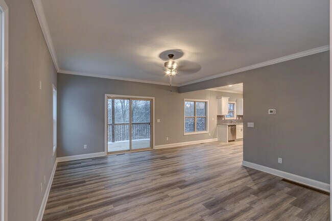 Building Photo - 187 Westwoods Dr