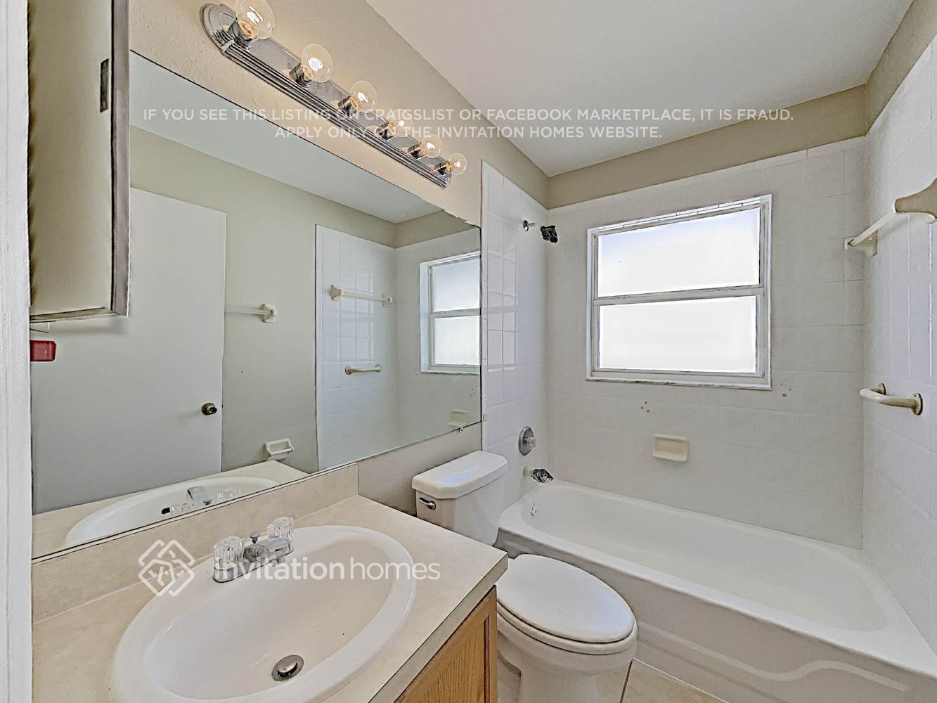 Building Photo - 3372 Jarrett Ct