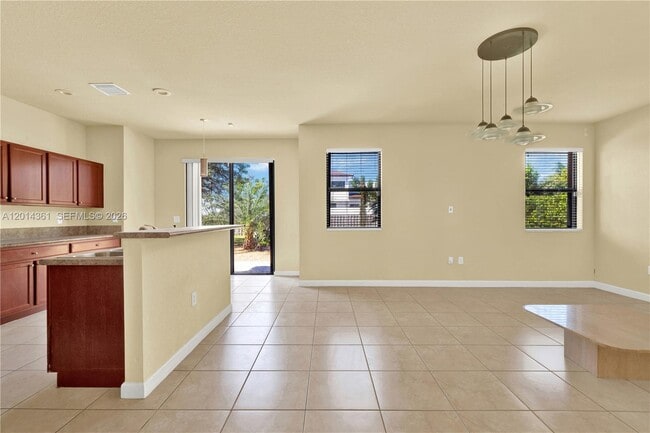 Building Photo - 11924 SW 155th Ct