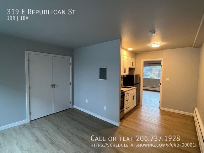 Primary Photo - 319 E Republican St