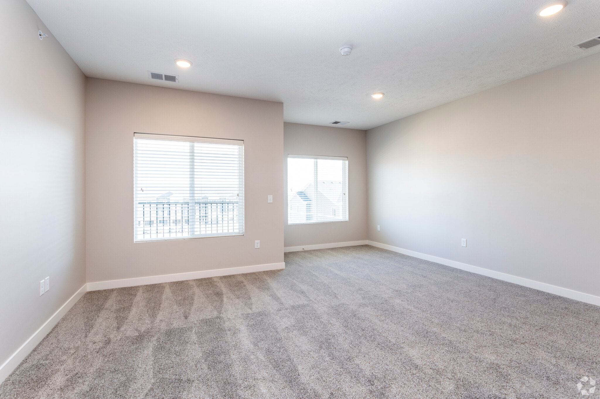 1BR, 1BA - Evan - 8801