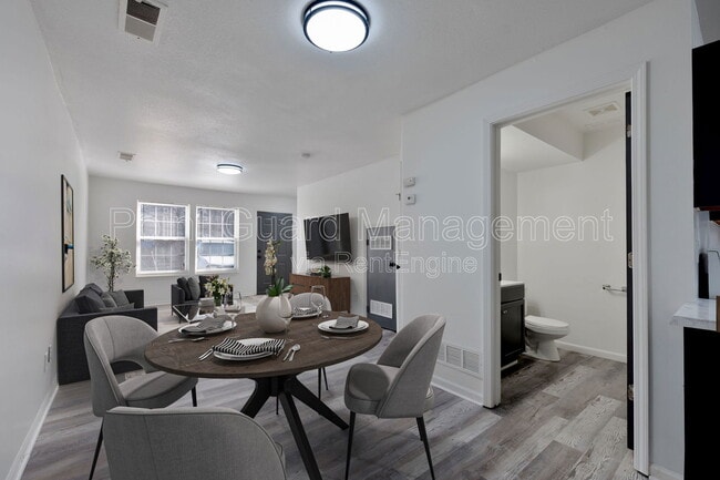 Building Photo - 955 Leroy St