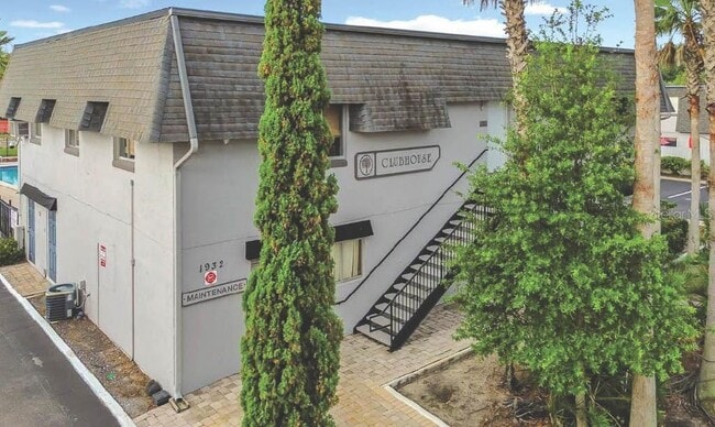 Building Photo - 1918 Conway Rd