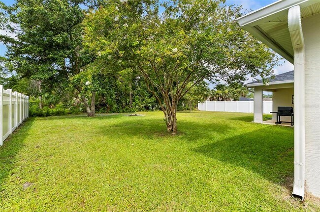 Building Photo - 64 Radcliffe Dr