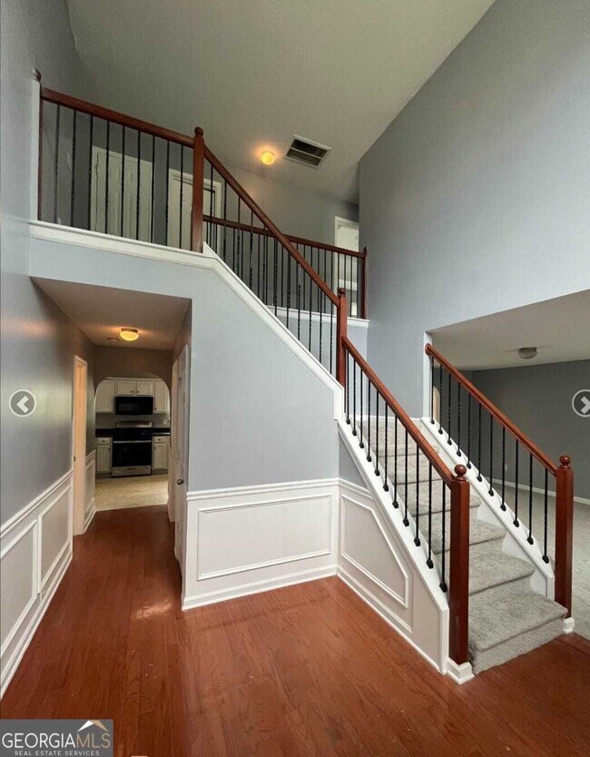 Building Photo - 297 Othello Dr