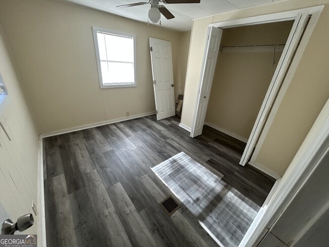 Building Photo - 203 Mt Moriah Rd