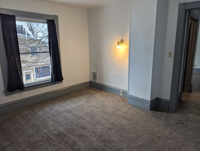 Building Photo - 299-301 Randolph Street