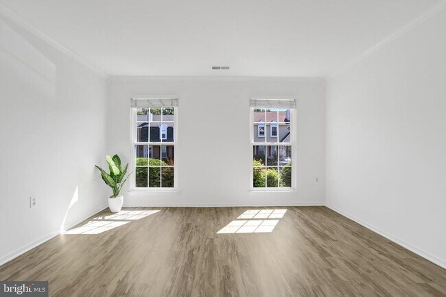 Building Photo - 7825 Harrowgate Cir