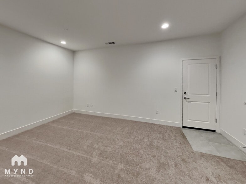 Building Photo - 1634 Portside Way