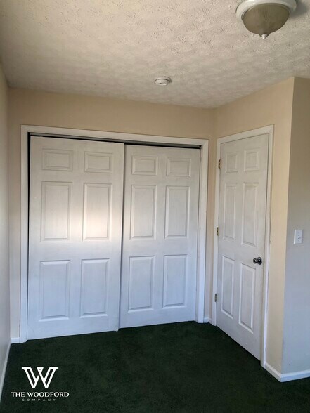 Building Photo - 1641 Summit Street