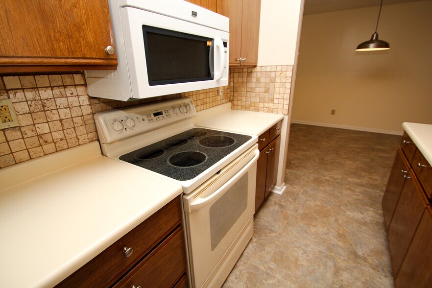 Building Photo - 1431 Hollow Run