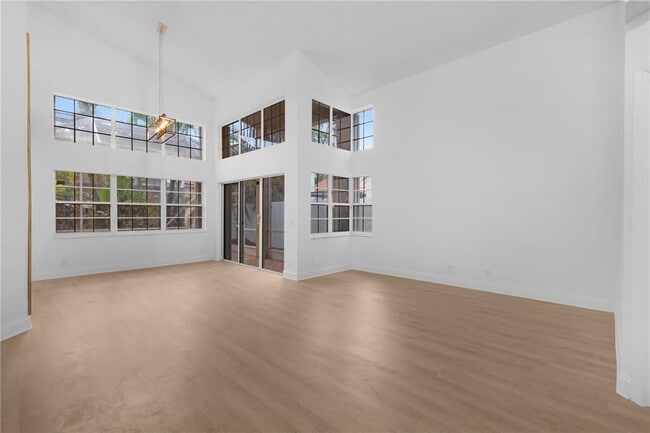 Building Photo - 1525 Seabay Rd