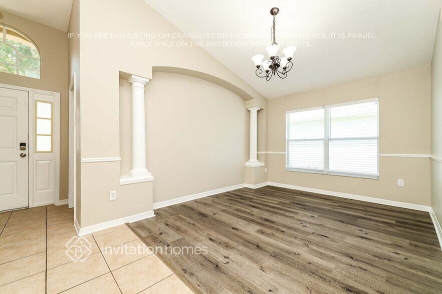 Building Photo - 16320 Bridgeglade Ln