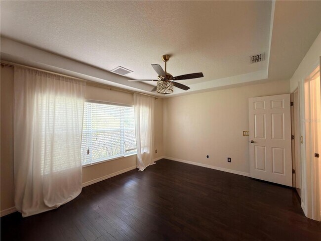 Building Photo - 5806 Oak Mill Terrace