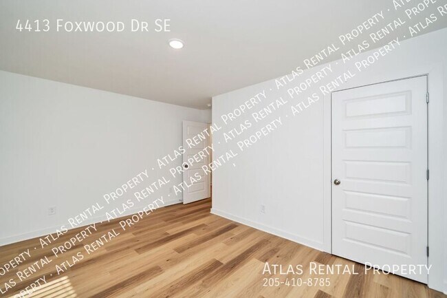 Building Photo - 4413 Foxwood Dr SE