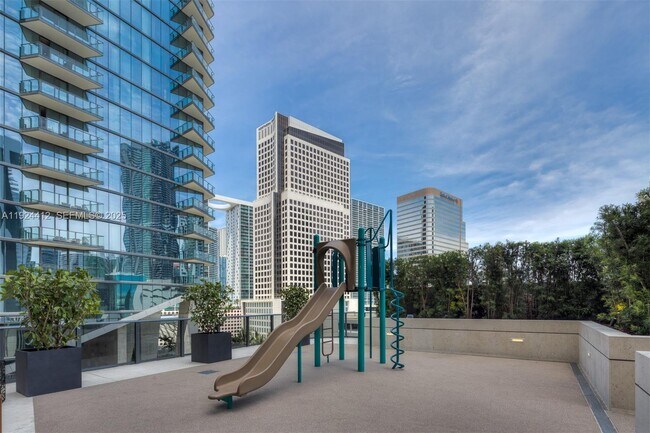 Building Photo - 801 S Miami Ave