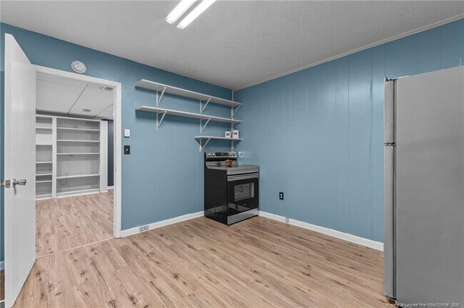 Building Photo - 2405 Morganton Rd