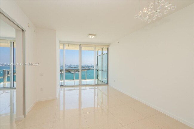 Building Photo - 1100 Biscayne Blvd