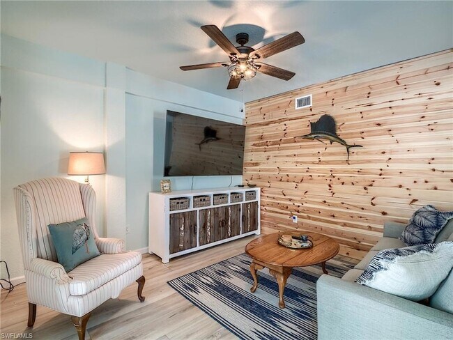 Building Photo - 6020 Cypress Ln
