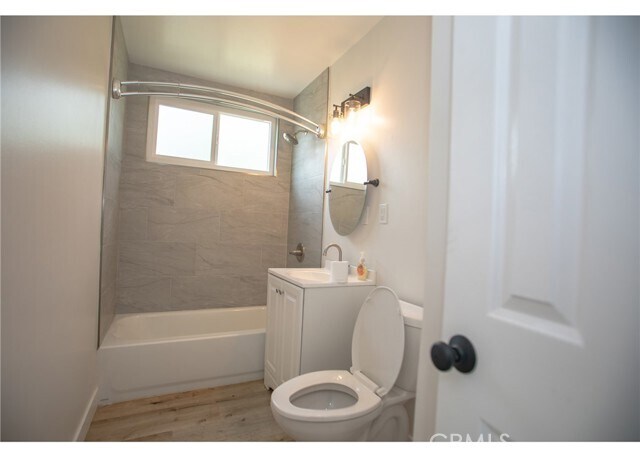 Building Photo - 496 W 48th St